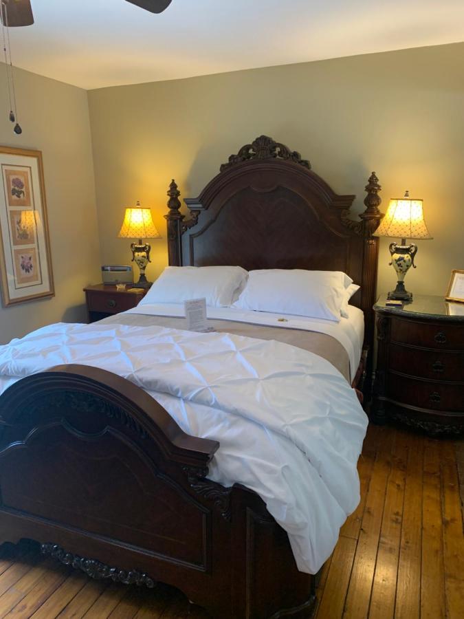 The Red Coat Bed and Breakfast Niagara-on-the-Lake Eksteriør billede